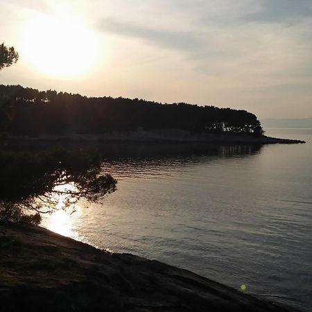 Apartment Vanda Splitska Εξωτερικό φωτογραφία