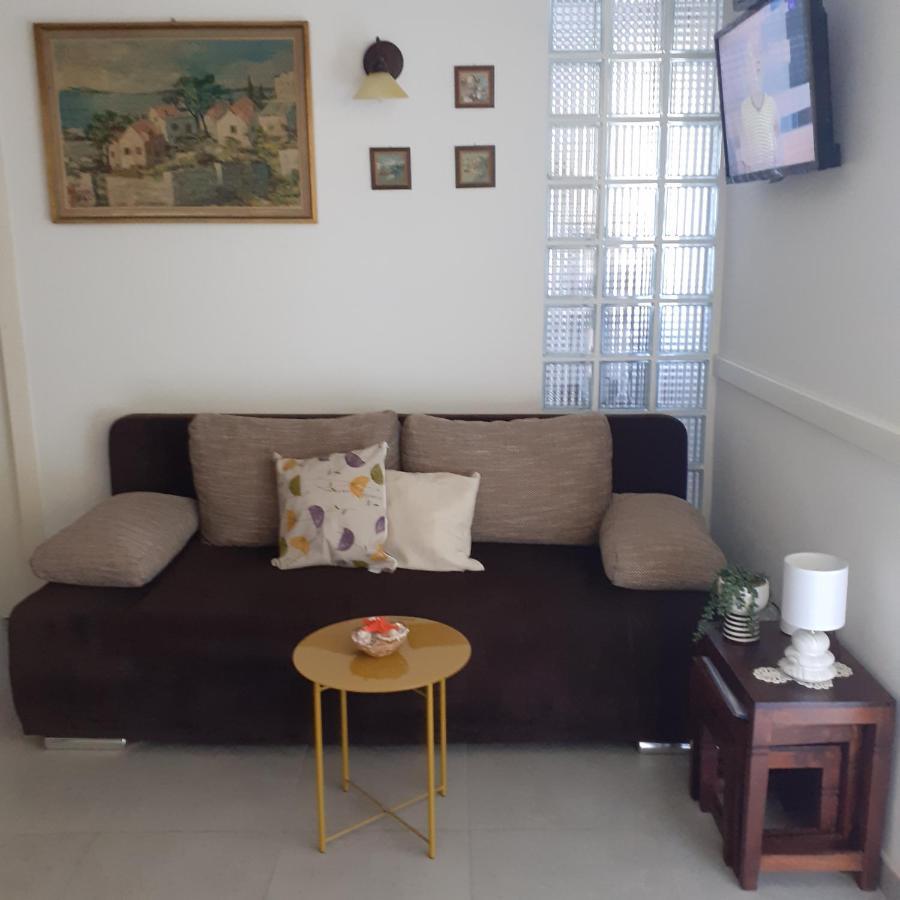 Apartment Vanda Splitska Εξωτερικό φωτογραφία
