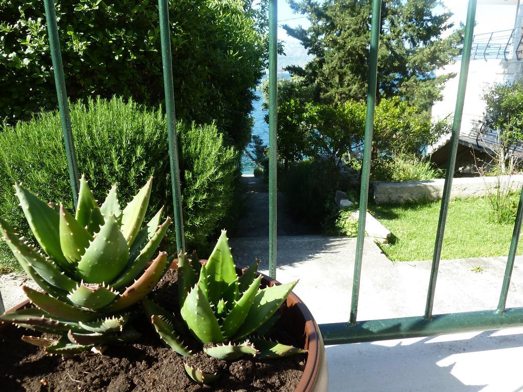 Apartment Vanda Splitska Εξωτερικό φωτογραφία