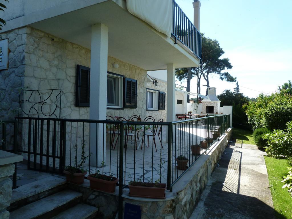 Apartment Vanda Splitska Εξωτερικό φωτογραφία