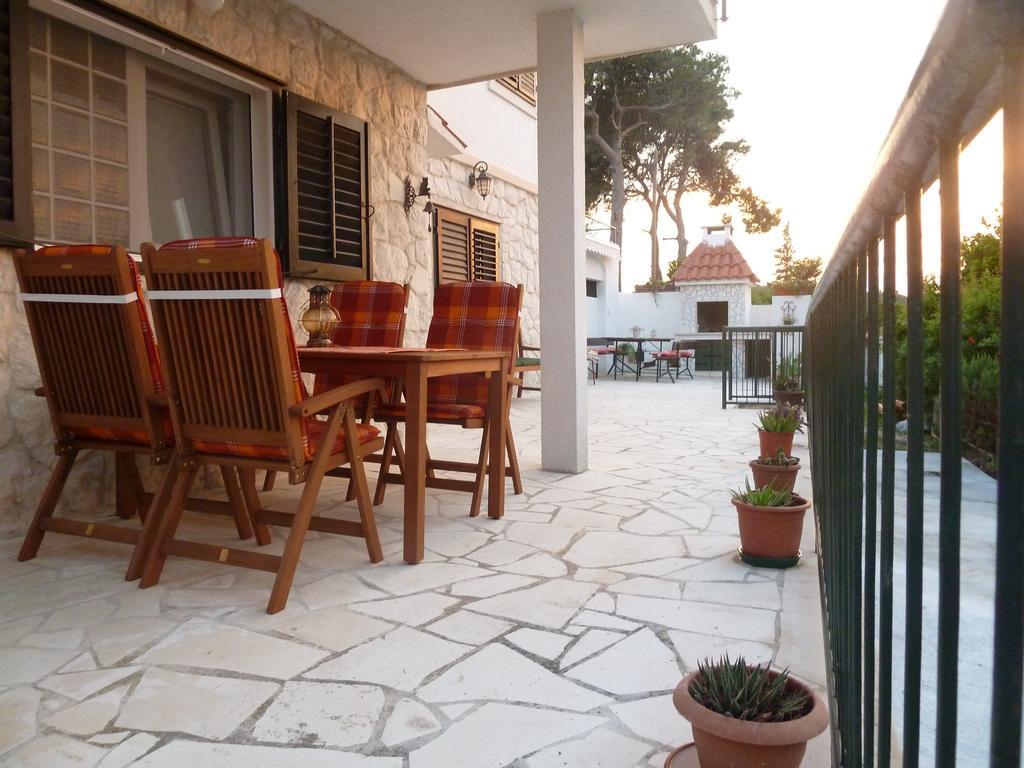 Apartment Vanda Splitska Εξωτερικό φωτογραφία