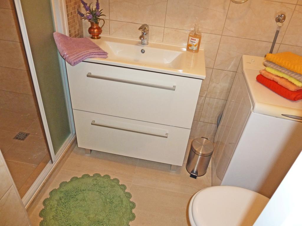 Apartment Vanda Splitska Εξωτερικό φωτογραφία